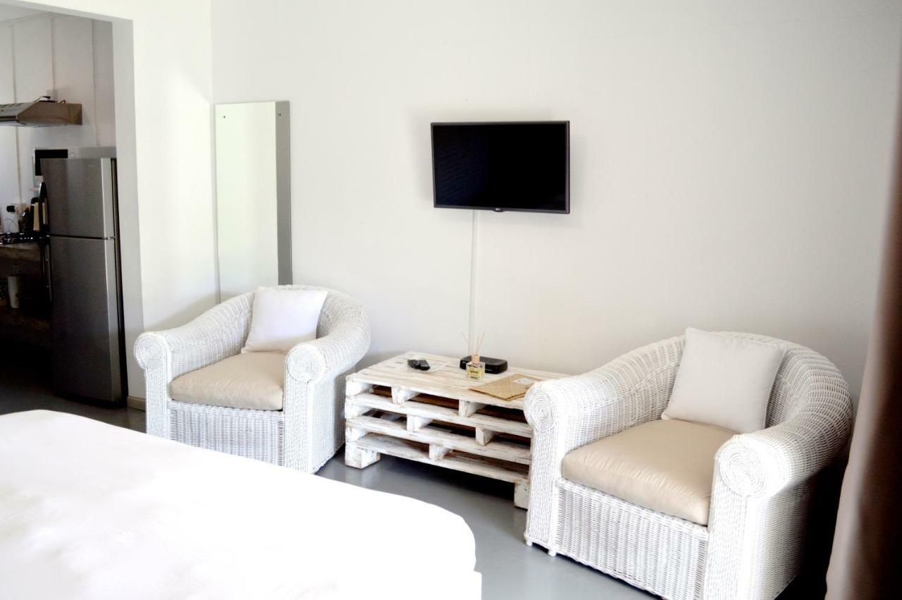 Summerdays Studios Coteau Raffin Extérieur photo